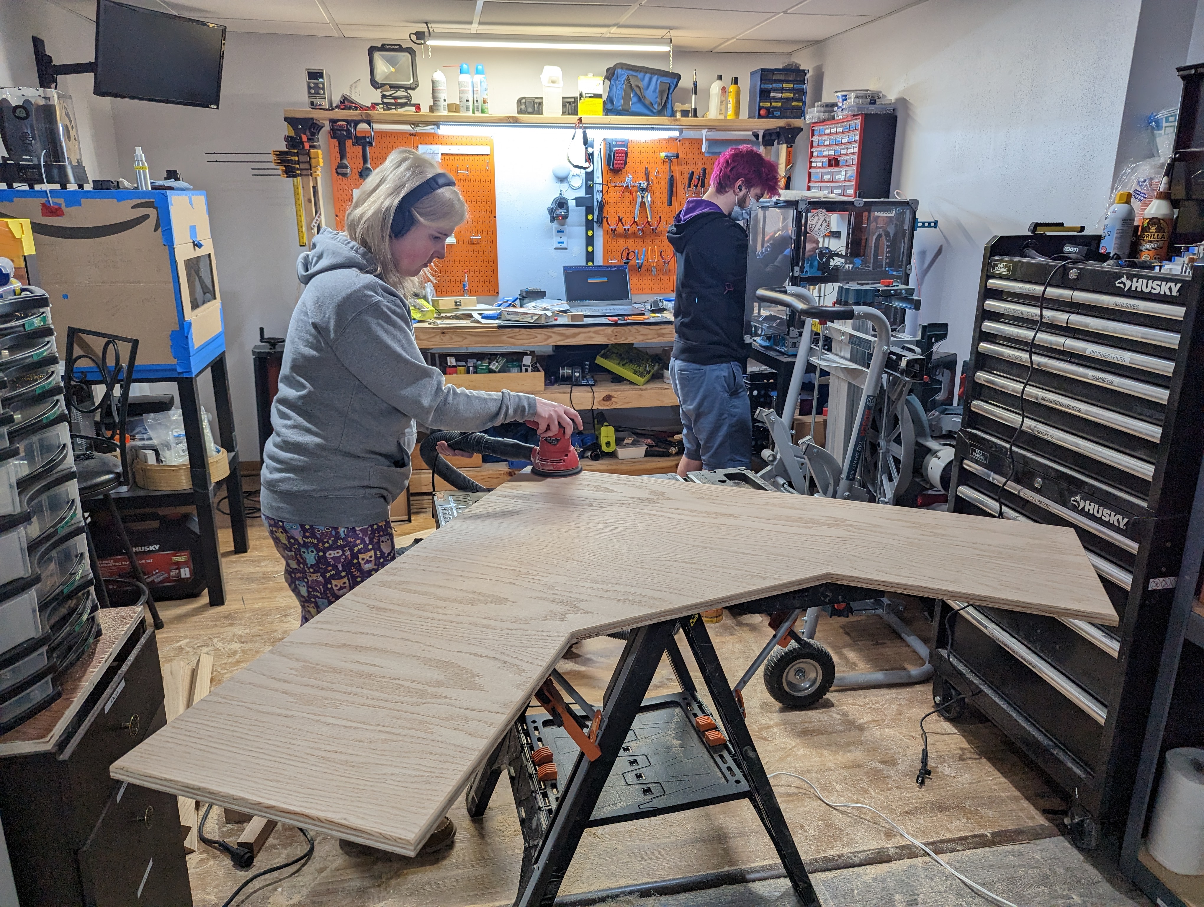 Sanding the rounded-over top